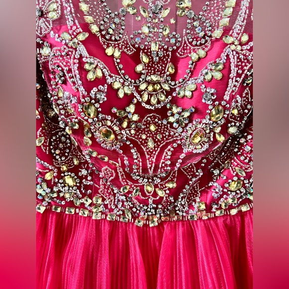 Sherri Hill Pink Beaded Dress perfect for a graduation💗 - Picture 2 of 4